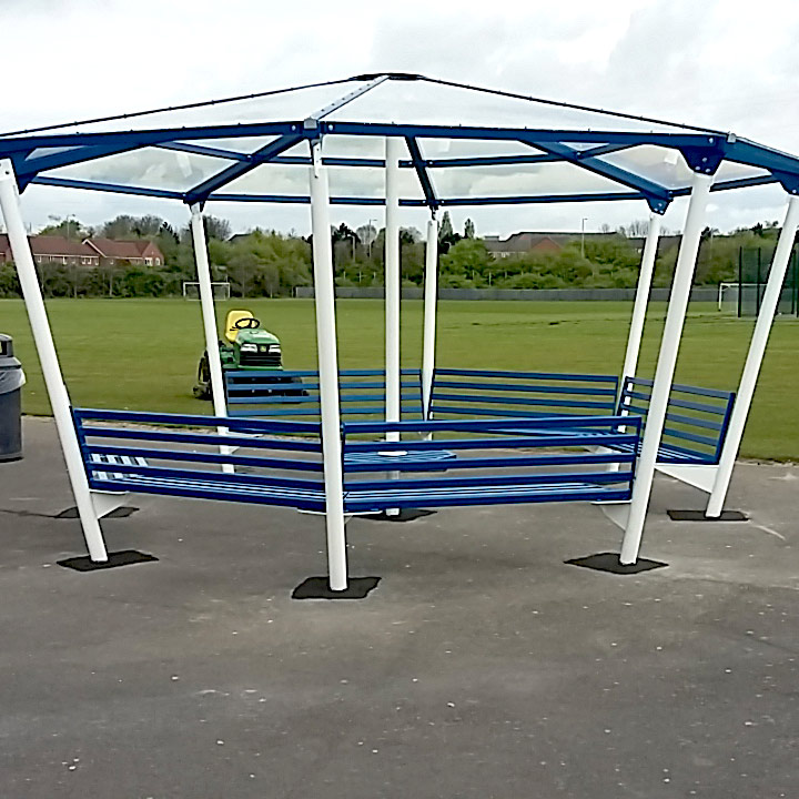 8 Sided Shelter with 6 Seats
