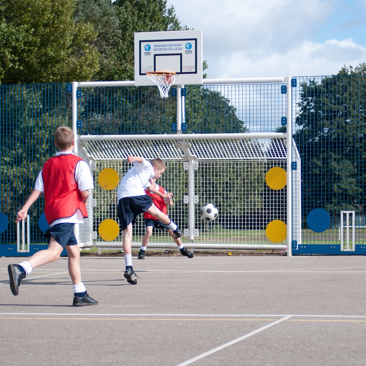 Secondary MUGA - Split Level Fencing Secondary MUGA - Split Level Fencing