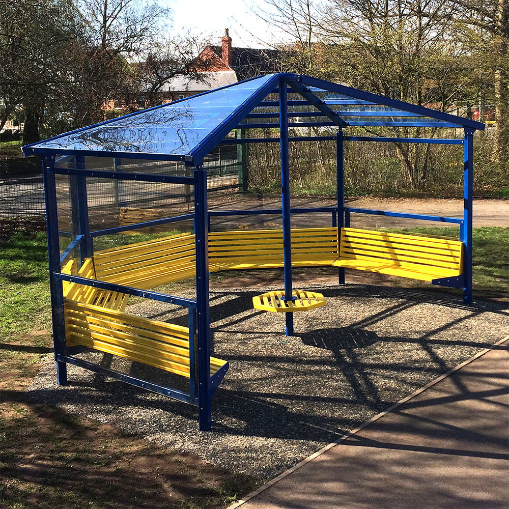 5 Sided Shelter with 5 Seats and Side Panels 5 Sided Shelter with 5 Seats and Side Panels