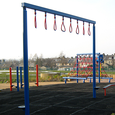 Trapeze Monkey Bars (Single Post) Trapeze Monkey Bars (Single Post)