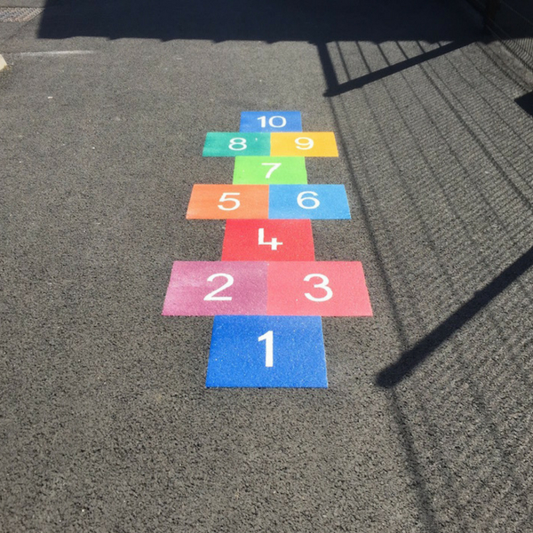 Hopscotch 300 (using 300mm squares)