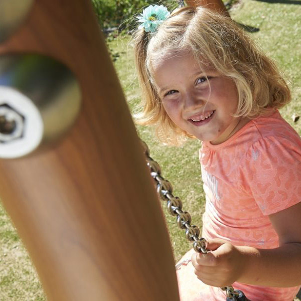 Madera Mini Swing
