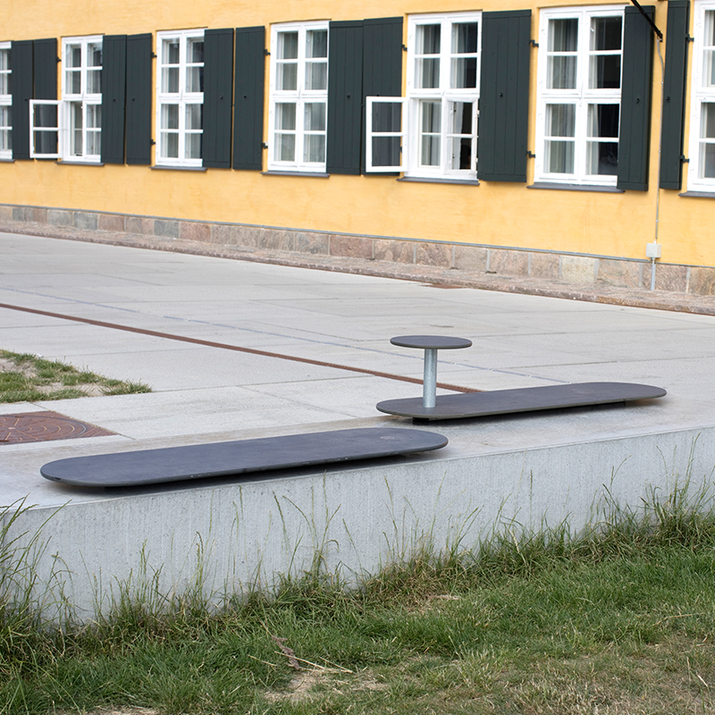 Plateau Plinth